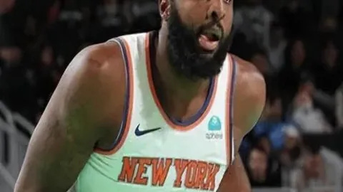 [中超]奥斯卡精准角球，武磊高空射门锁定进球